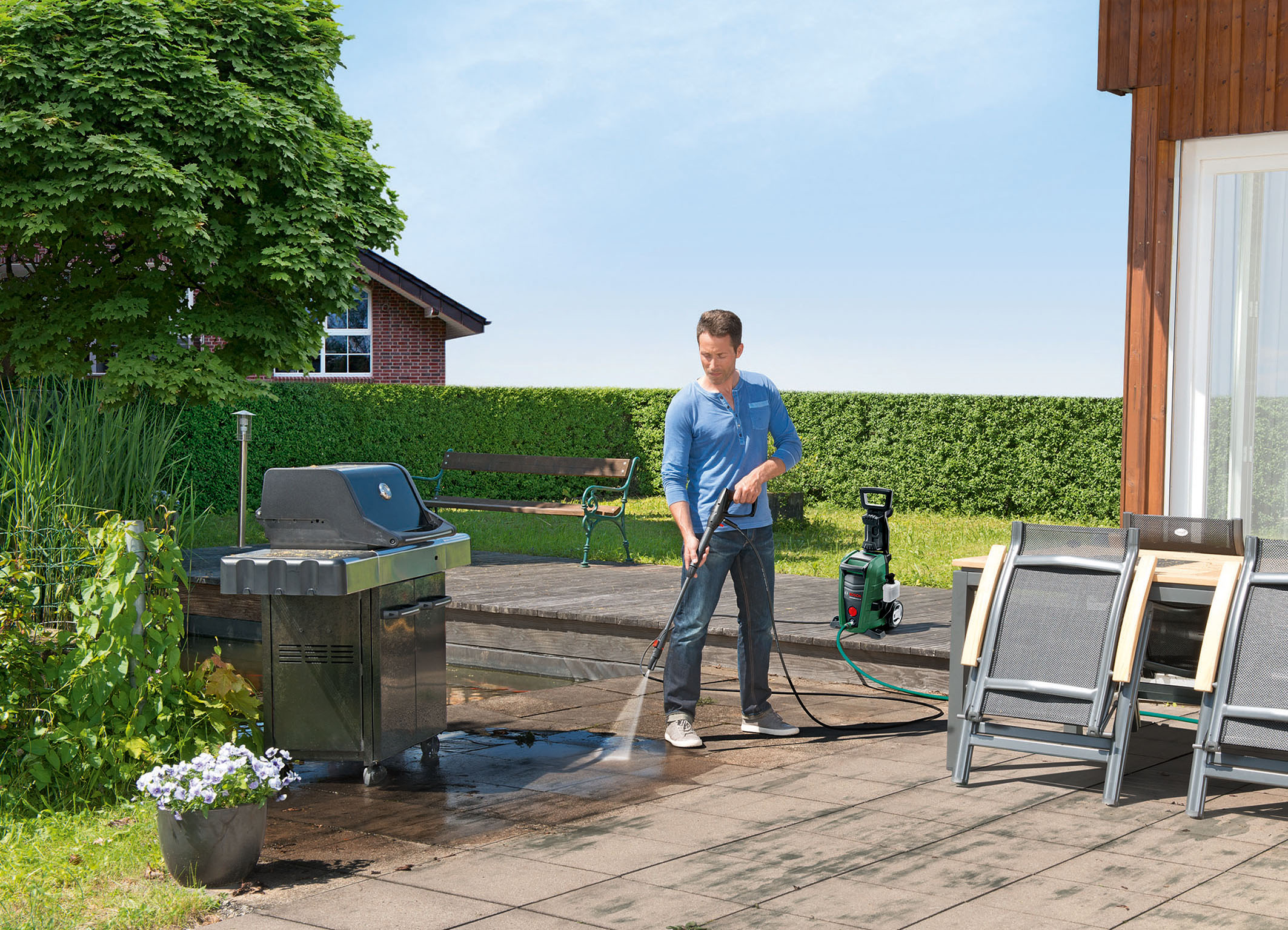 BOSCH UNIVERSAL AQUATAK 125 HIGH PRESSURE WASHER