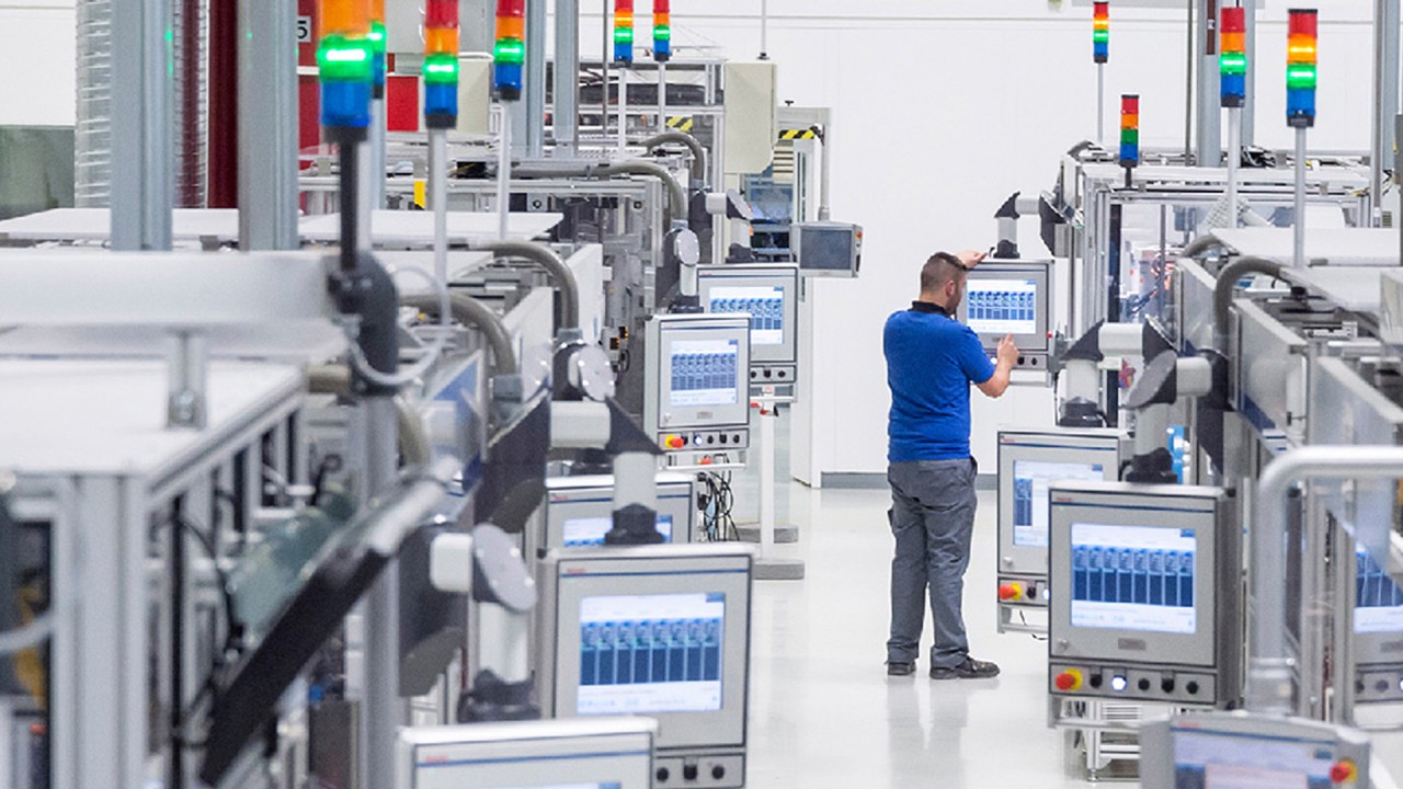 Intelligent sensor systems for Industry 4.0 Bosch Media Service