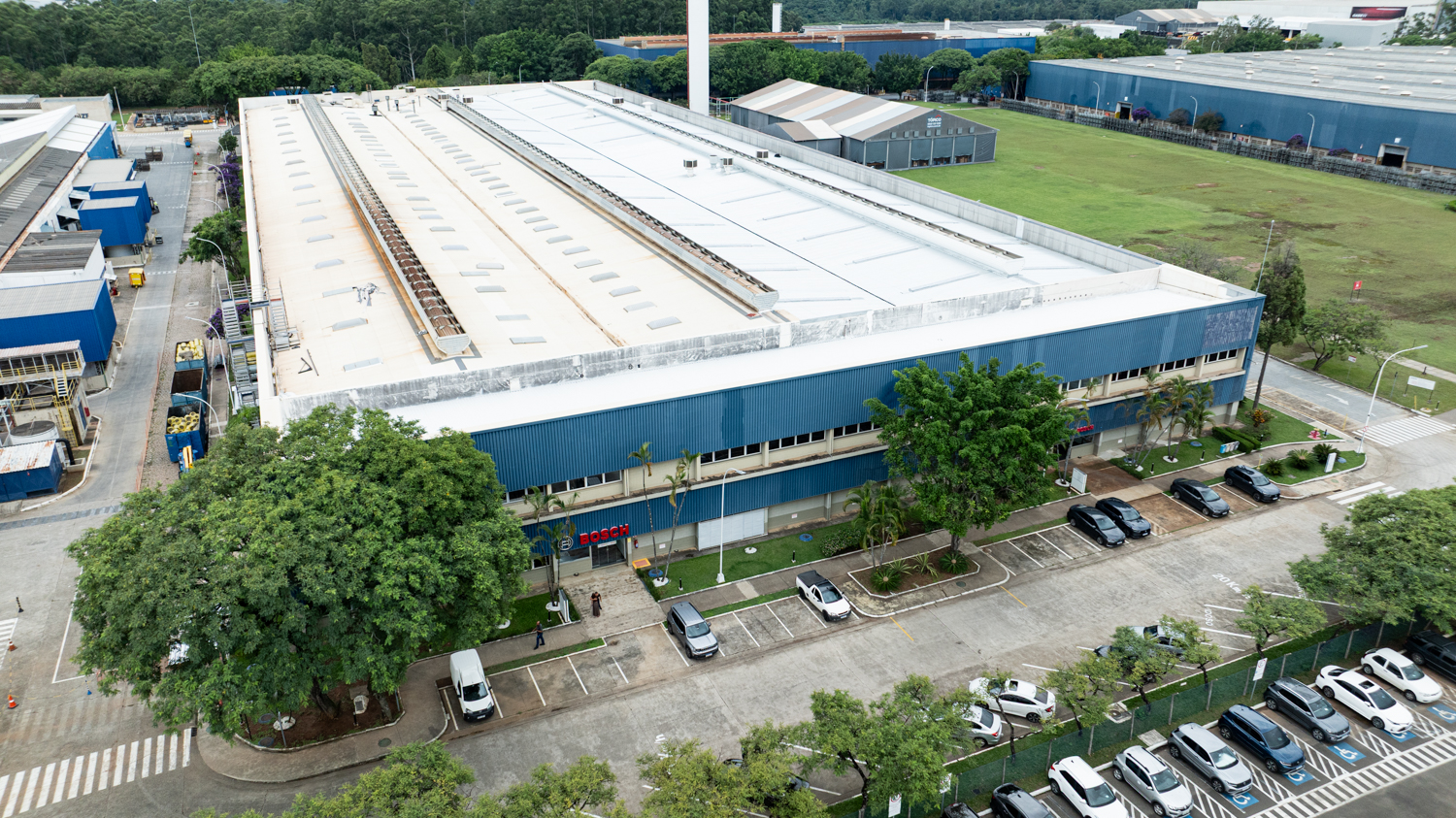Processo seletivo está aberto para vagas de operador auxiliar nos setores de usinagem e montagem na linha produtiva, com início imediato