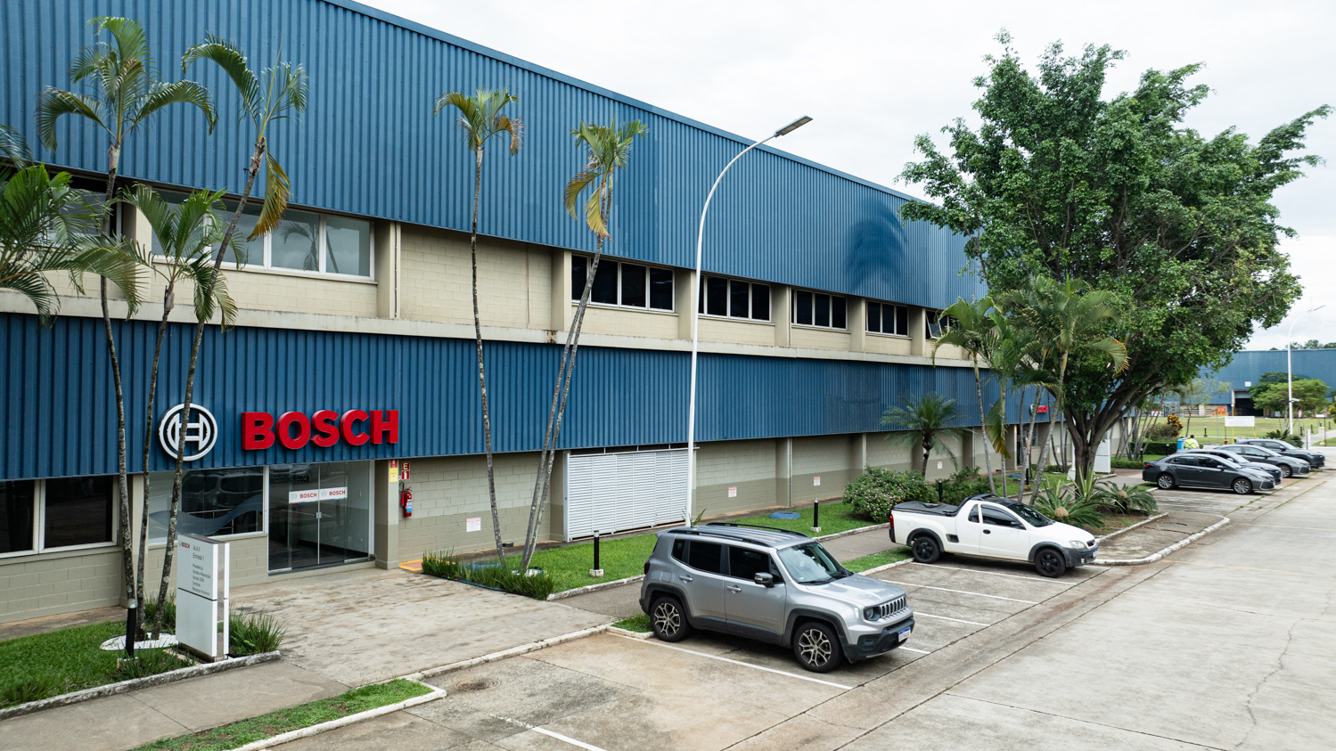 A unidade é referência na produção de sistemas de direção para veículos comerciais, atendendo o mercado nacional e internacional