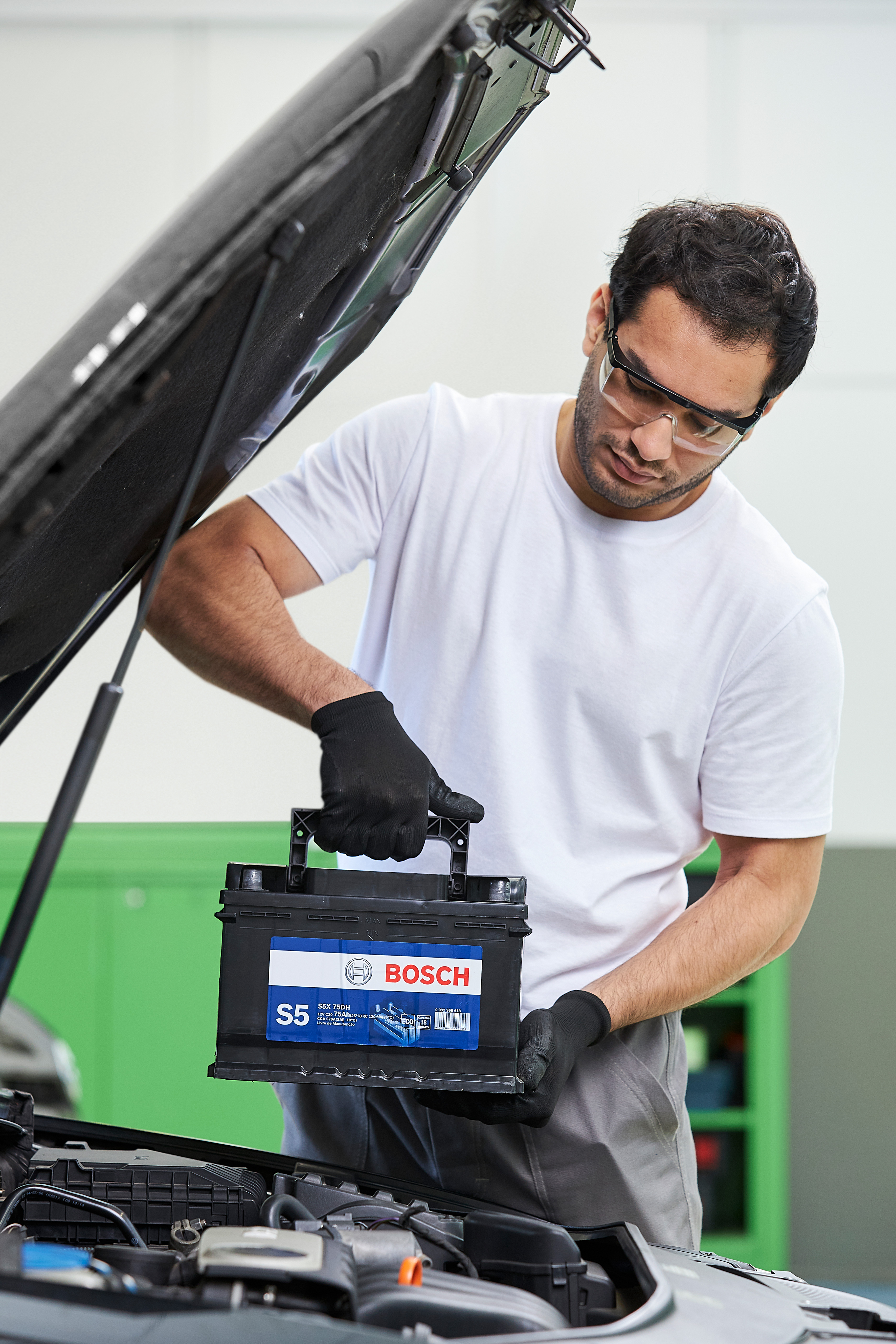 As baterias Bosch garantem alto poder de arranque, fornecendo energia para um desempenho confiável desde a partida até o pleno funcionamento do sistema elétrico do veículo