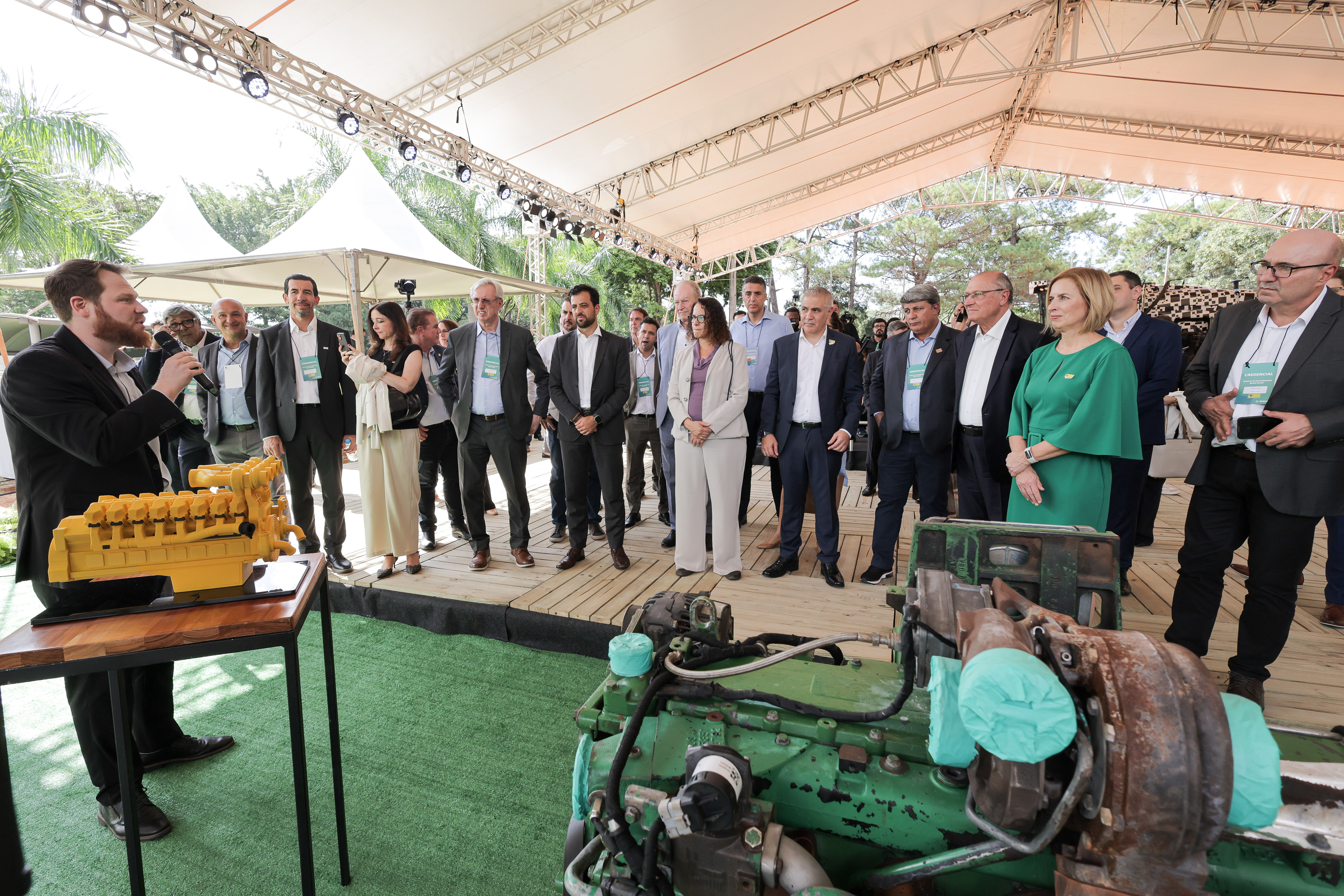 A solução, que foi 100% desenvolvida por pesquisadores brasileiros da Bosch, pode substituir até 50% de diesel por etanol, reduzindo as emissões de CO₂.
