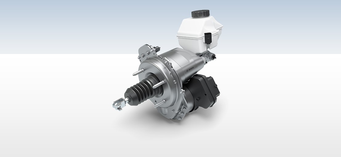 A Bosch participa como protagonista dessa evolução, trazendo soluções inovadoras de New Braking System, como o iBooster