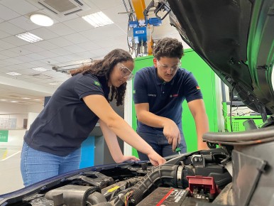 Novo curso técnico de Engenharia Automotiva visa atender as novas demandas da mo ...