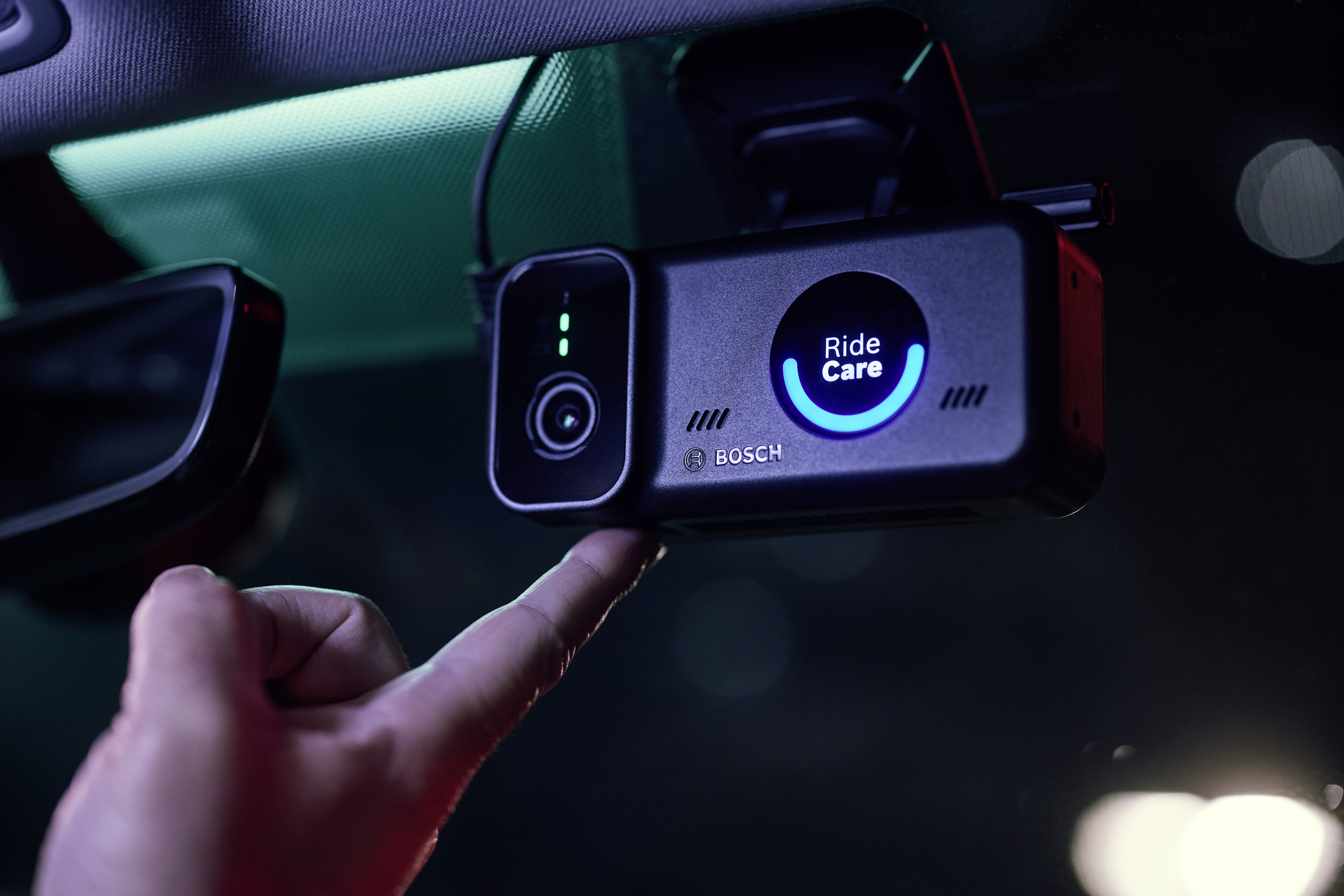 Sensores Bosch, inteligência artificial e experiência em conectividade habilitam o conjunto de recursos complementares RideCare