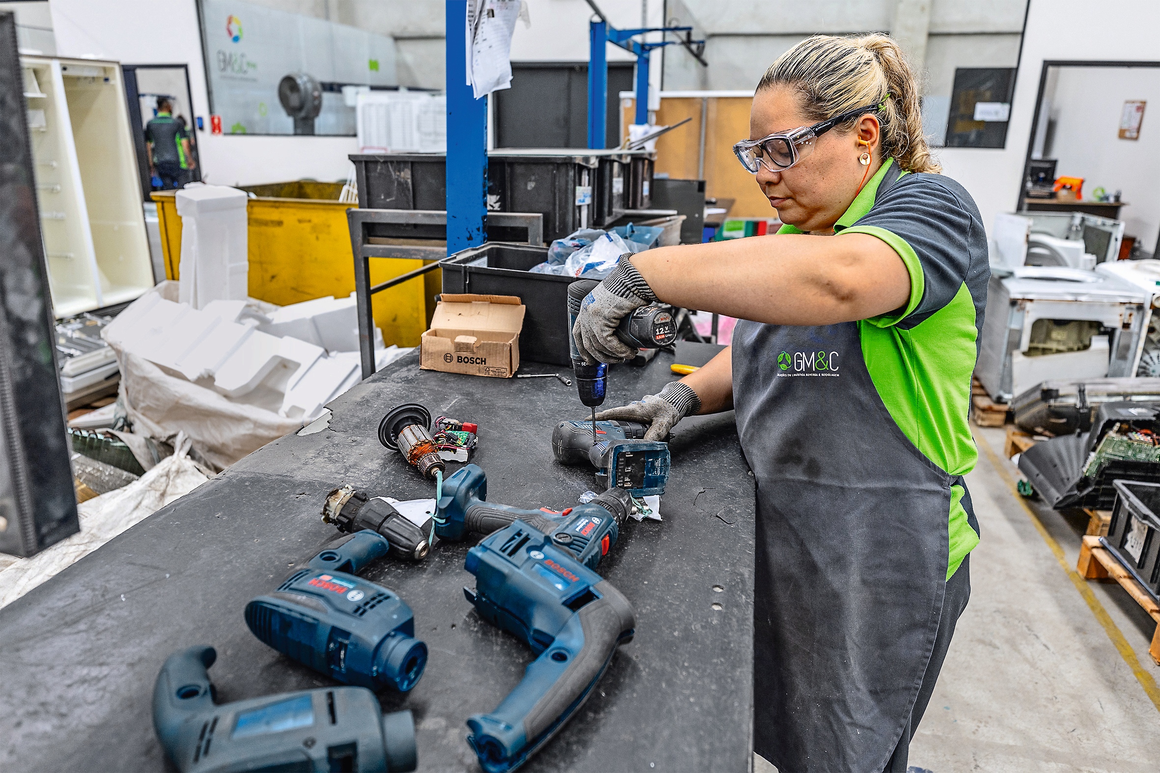 A dinâmica é simples: o cliente entrega uma ferramenta usada, em bom ou mau estado, de qualquer marca, e pode levar uma Bosch nova com desconto fixo por categoria