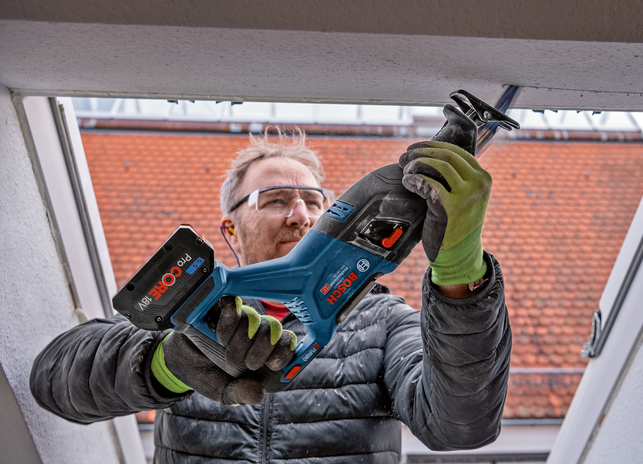 Akumulátorová pila ocaska BITURBO: GSA 18V-28 Professional