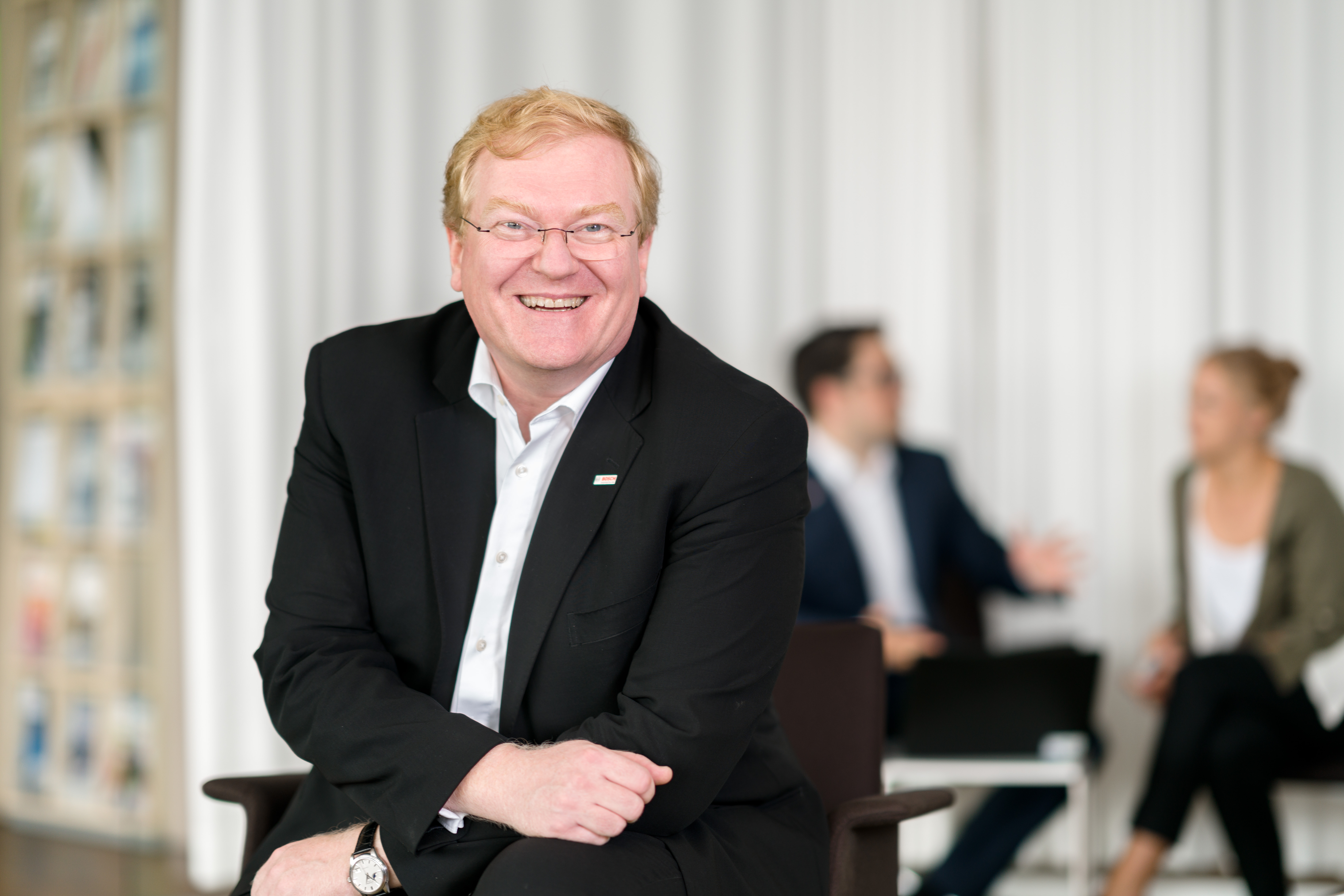 Dr. Stefan Hartung