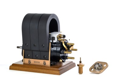 High-voltage magneto ignition with spark plug, 1902