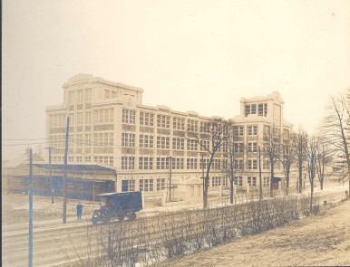 Boschs first US factory in Springfield/Mass, 1912