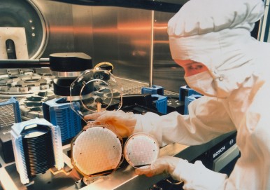 Quality Control for Semiconductor Wafers at Bosch Reutlingen plant, 1996