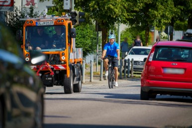 Wie der Verkehr in der Stadt durch Vernetzung effizienter und sicherer gestaltet ...