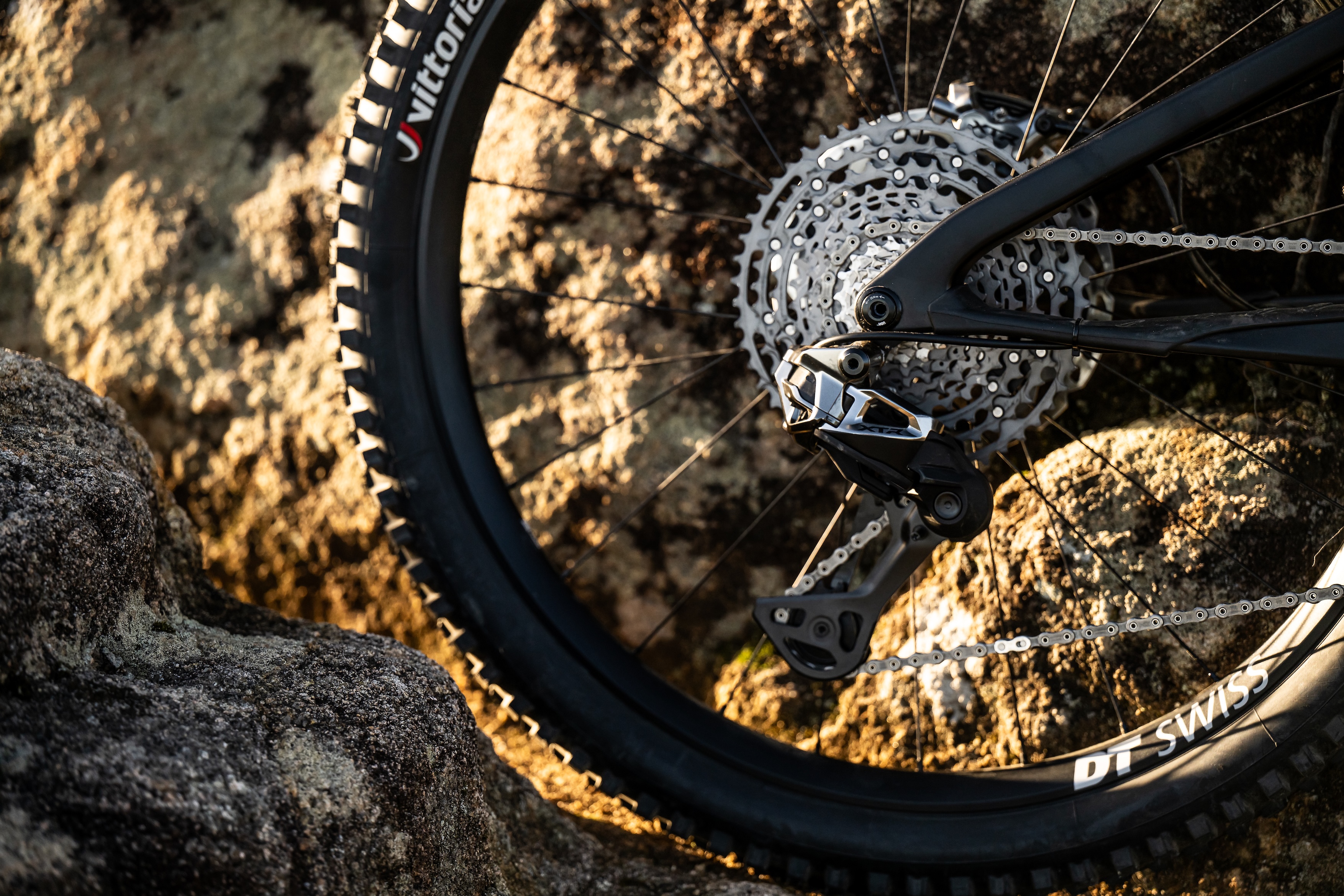 New in the eShift portfolio: performance derailleur systems from Shimano 