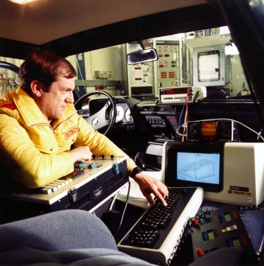 Bosch Motronic digital engine management in application process, 1984.