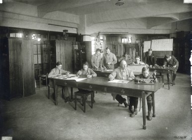 Bosch educational center with new apprentices, 1926 