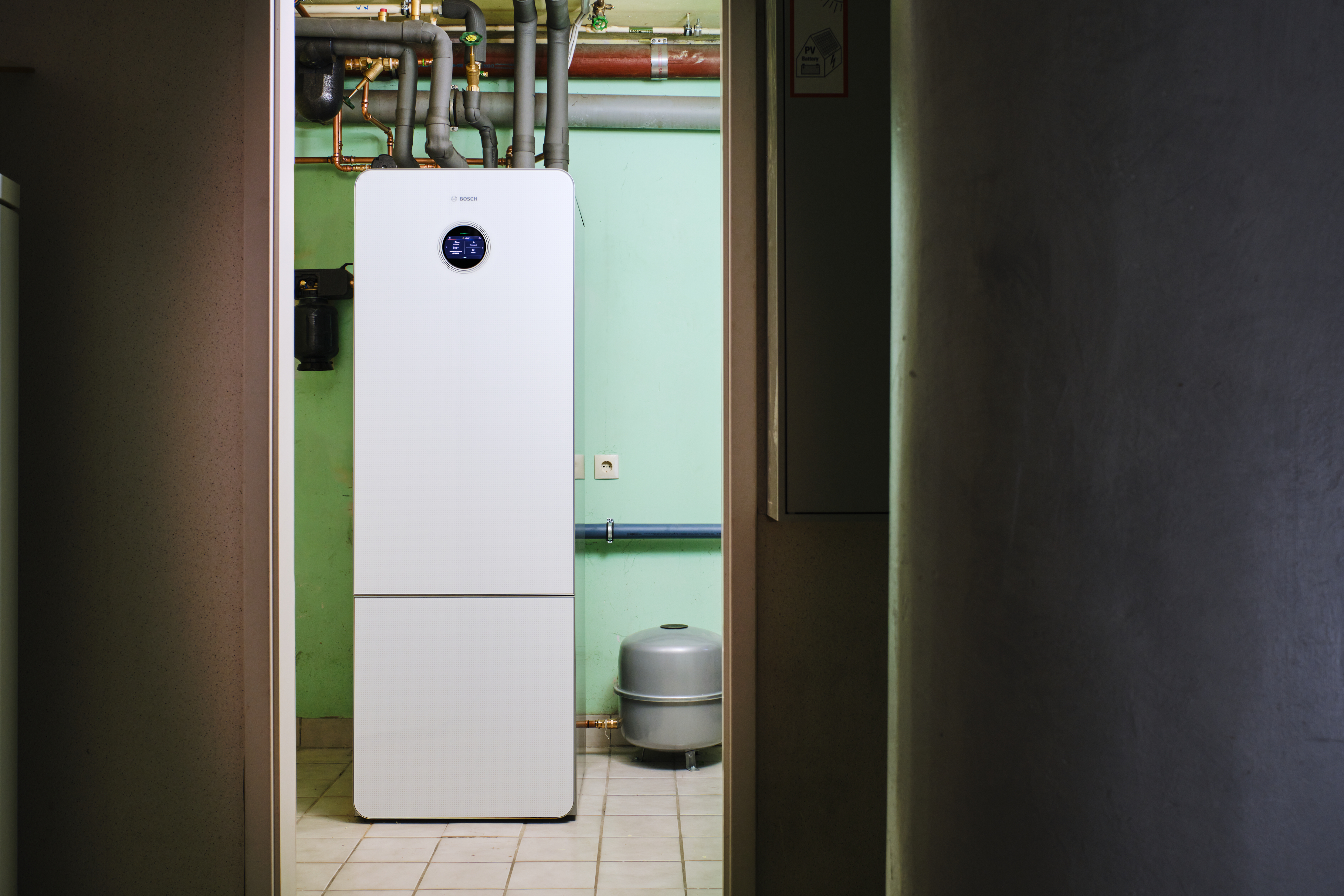 Indoorunit of the air-water-heat pump Compress 6800i AW 
