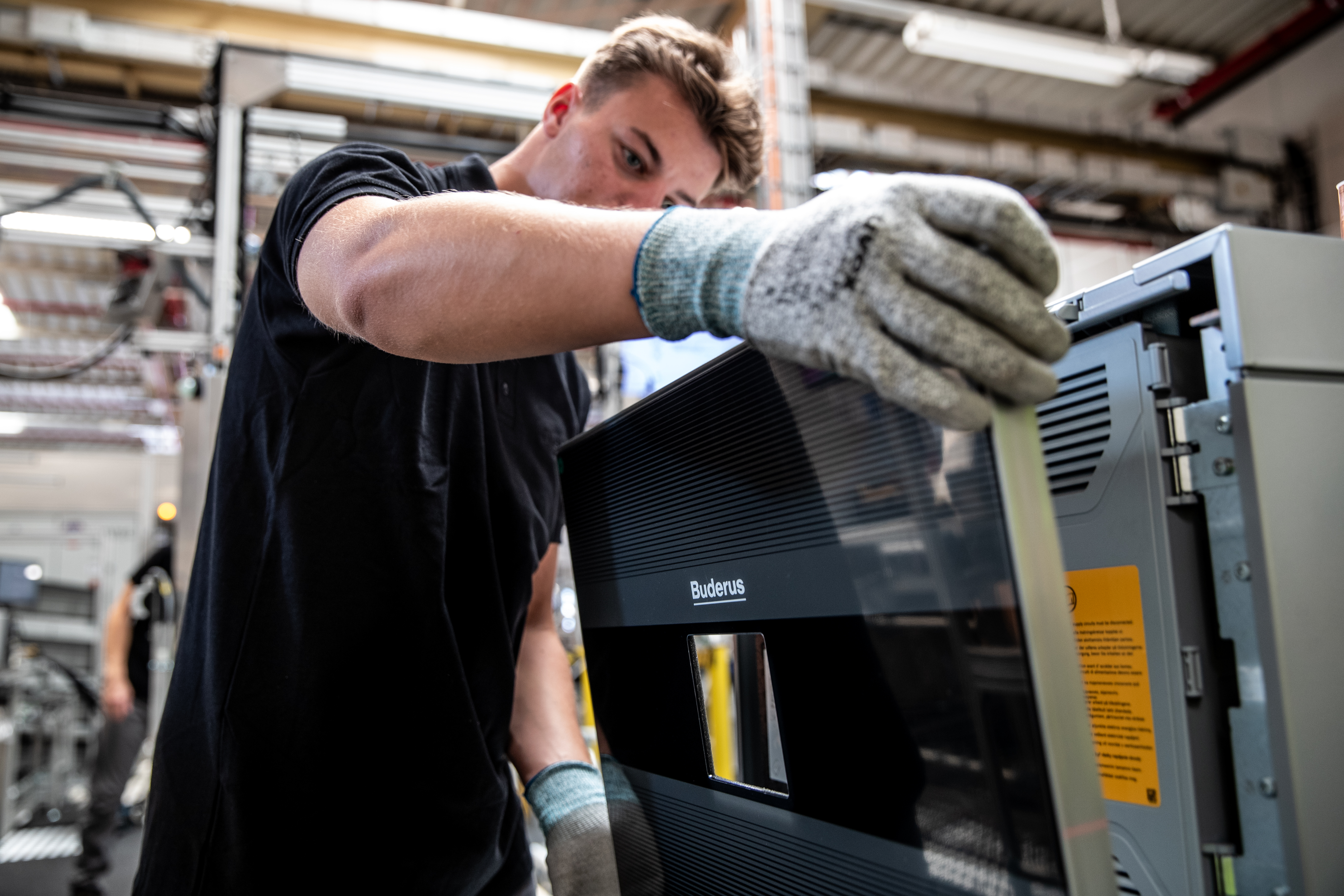 Heat pump production in Eibelshausen