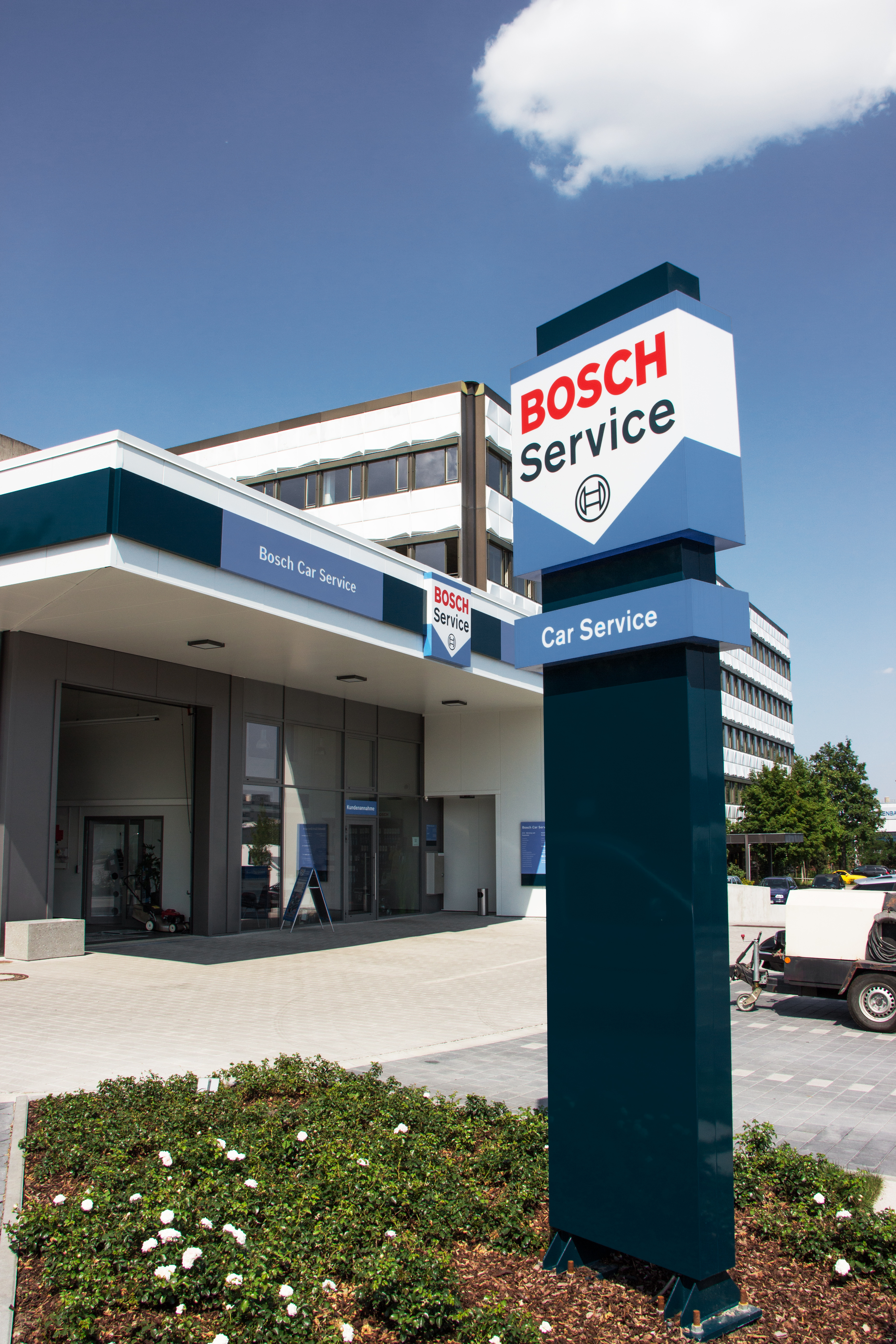 Heute ist Bosch Car Service das weltweit größte markenunabhängige Werkstatt-Netzwerk mit mehr als 15 000 Betrieben in 150 Ländern.