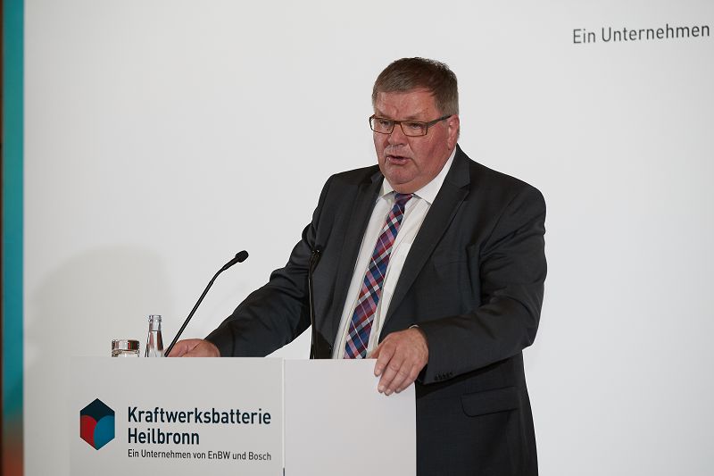 Uwe Glock bei der Einweihung des Energiespeichers in Heilbronn