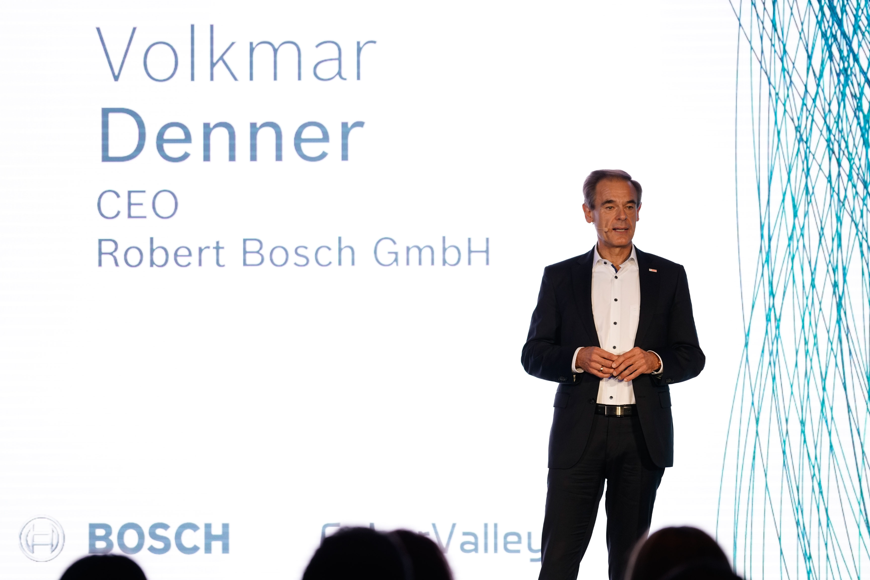 Dr. Volkmar Denner auf der ersten AI CON in Renningen.