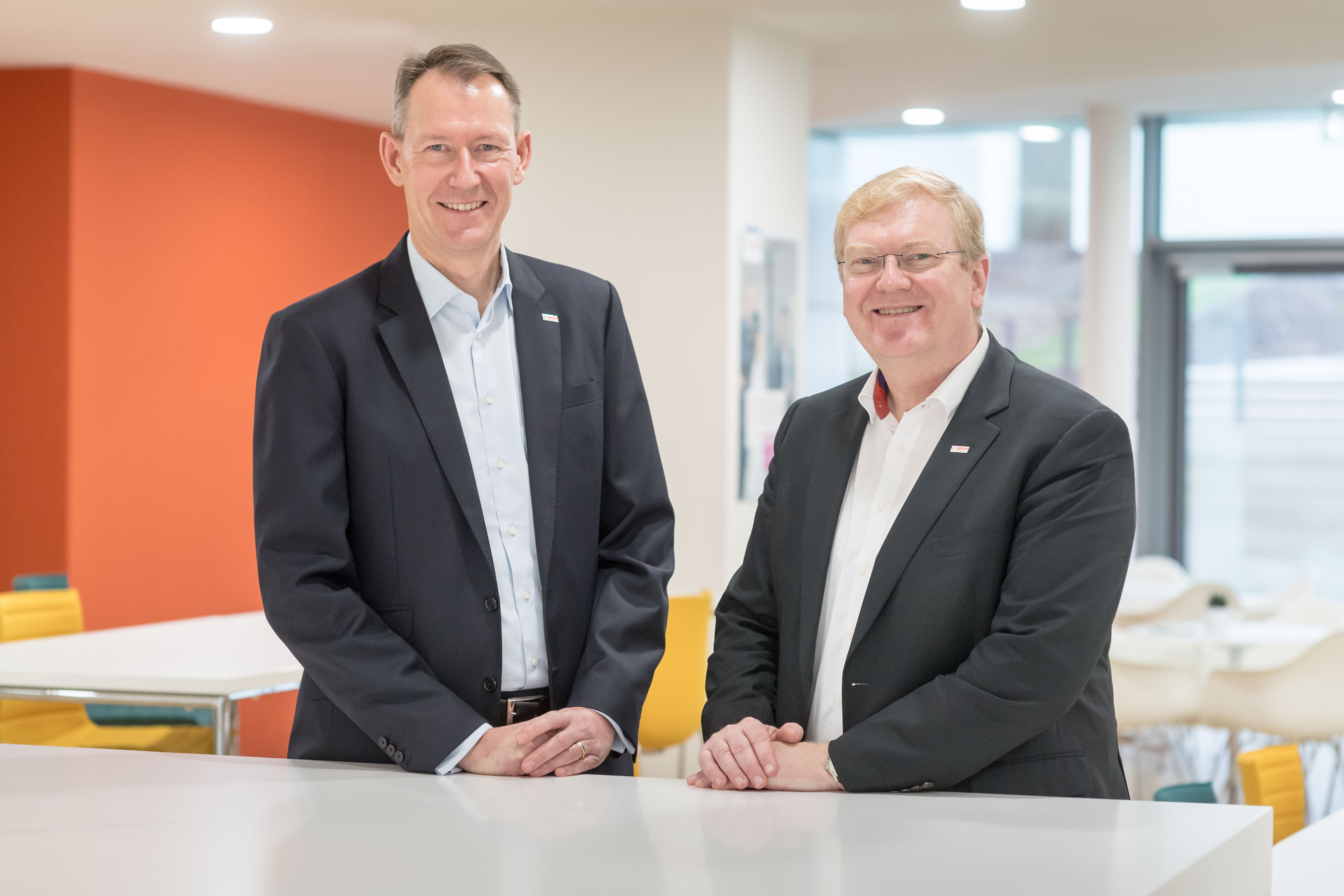 Wechsel in der Geschäftsführung: Dr. Christian Fischer übernimmt den Bosch Unternehmensbereich Energy and Building Technology von Dr. Stefan Hartung