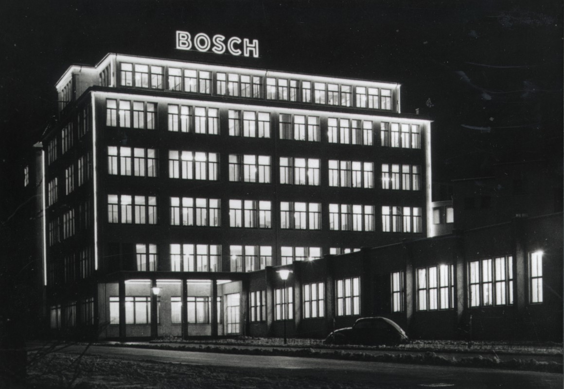 Bosch administration building by night in Stuttgart, 1953 Bosch Media