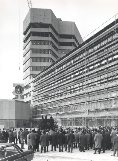 Topping-out ceremony for the Bosch headquarters Schillerhöhe in Gerlingen near S ...