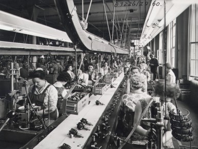 Production of distributors at Bosch in Mühlhausen, 1960