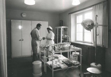 Sanitätsraum (Werkarzt) im Bosch-Werk Feuerbach, 1949