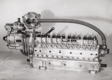Light oil injection pump from Bosch, version PZ12HM100/Z, 1937
