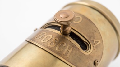 Bosch presents the history of the car key 