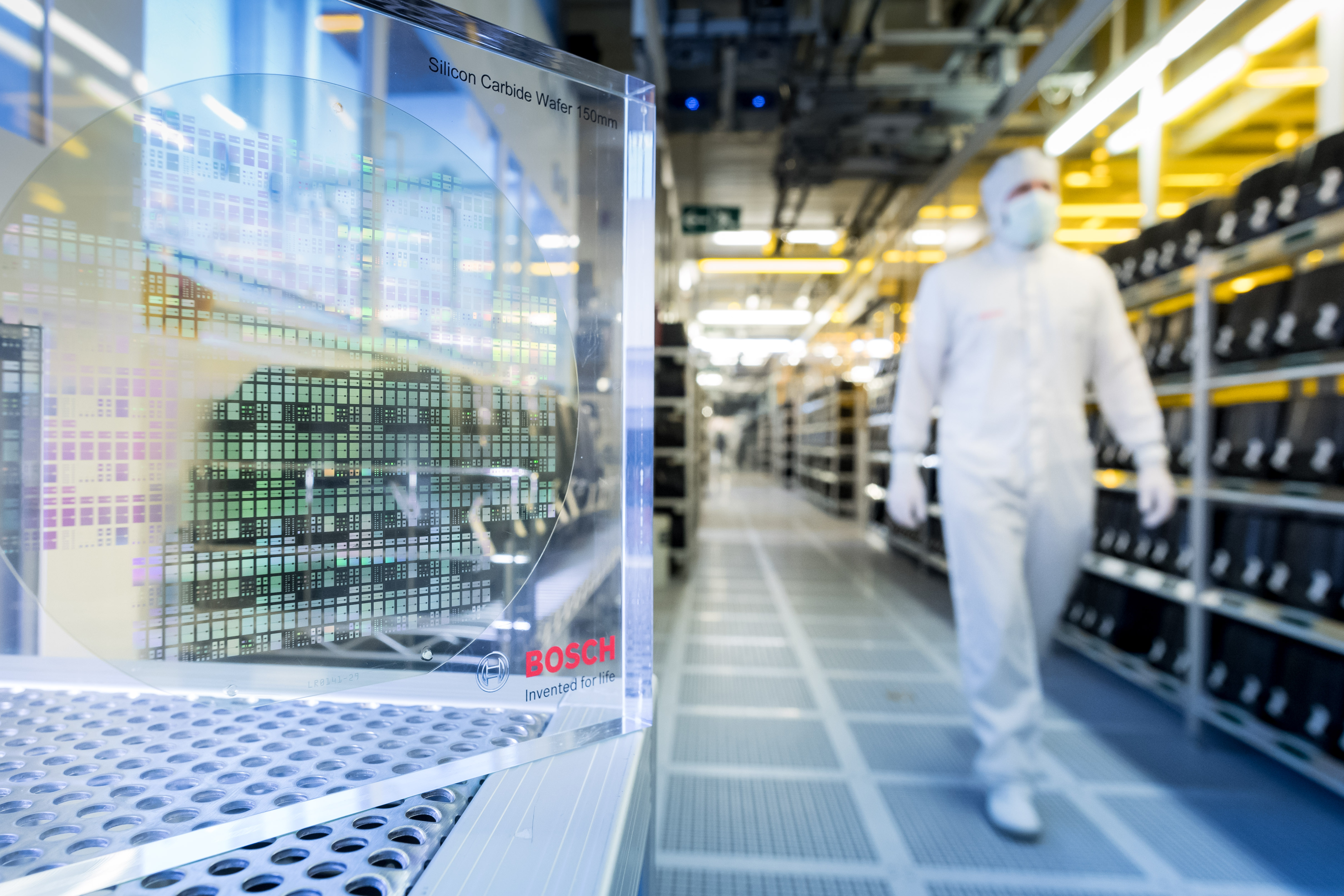 Silicon carbide semiconductors in the Bosch wafer fab in Reutlingen 