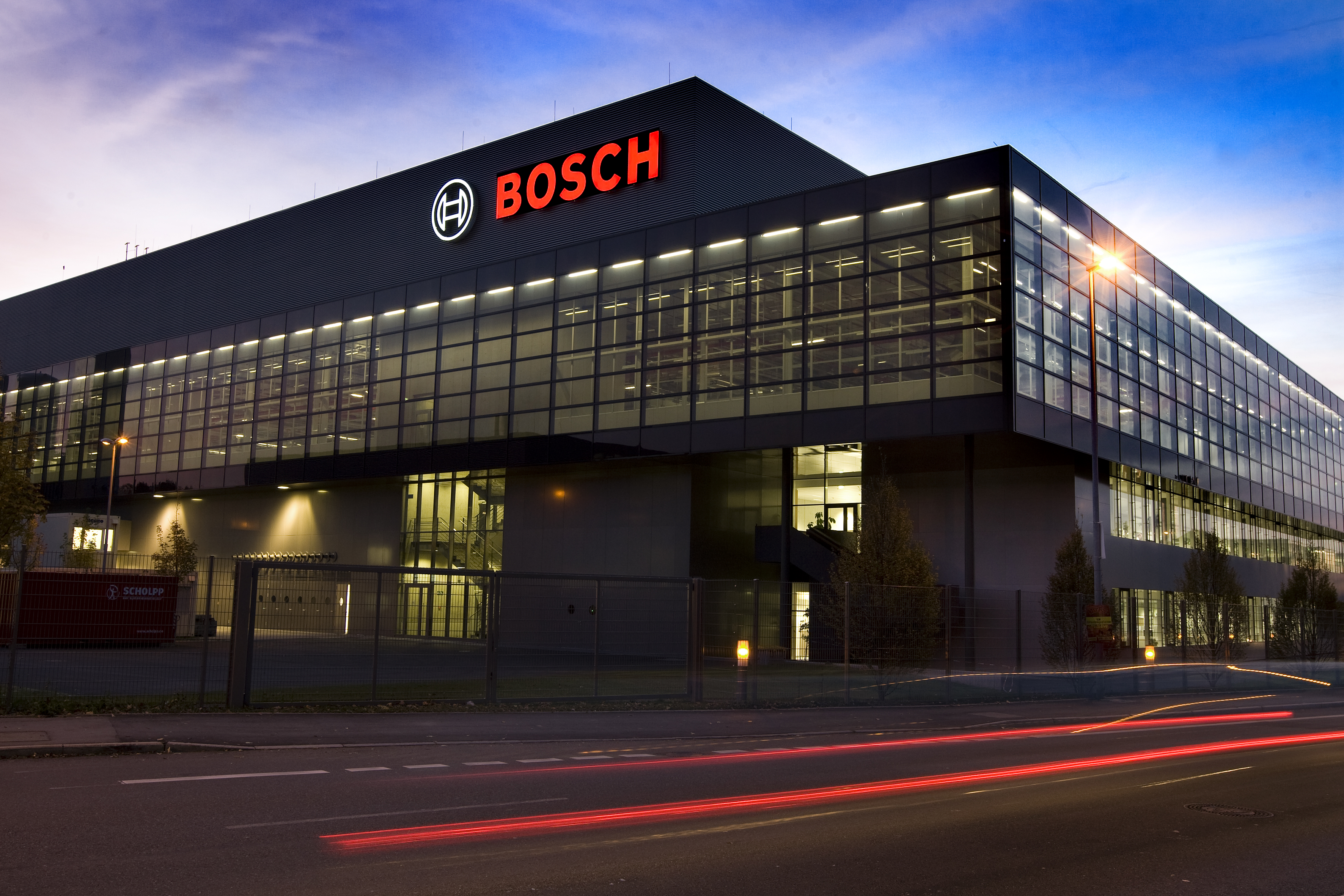 Bosch semiconductor manufacturing in Reutlingen