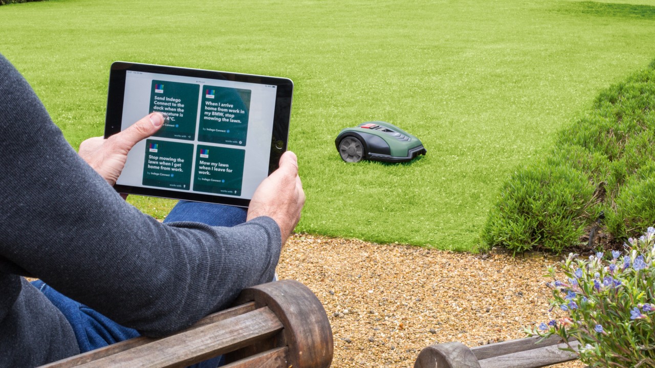 Autonomous lawn care for medium and large gardens Bosch robotic lawnmowers Indego M 700 and Indego M 700 Bosch Media Service