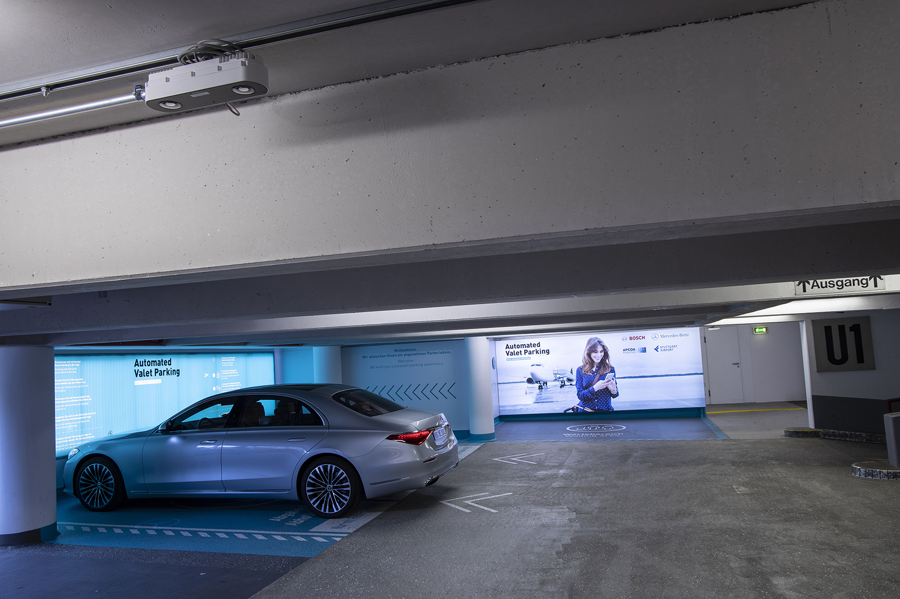 Intelligent parking garage infrastructure 