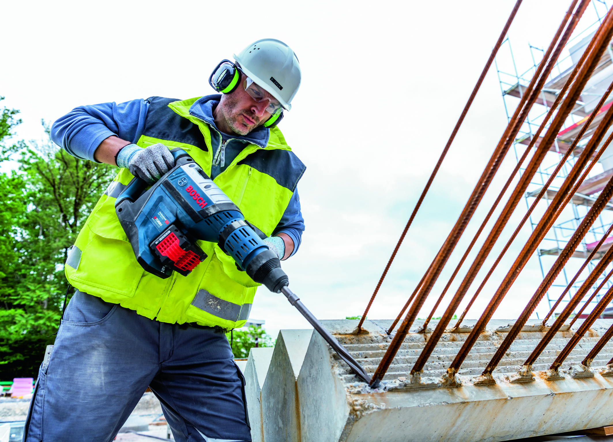 Cordless tools more powerful than ever before: GBH 18V-45 C Professional Biturbo hammer from Bosch for professionals