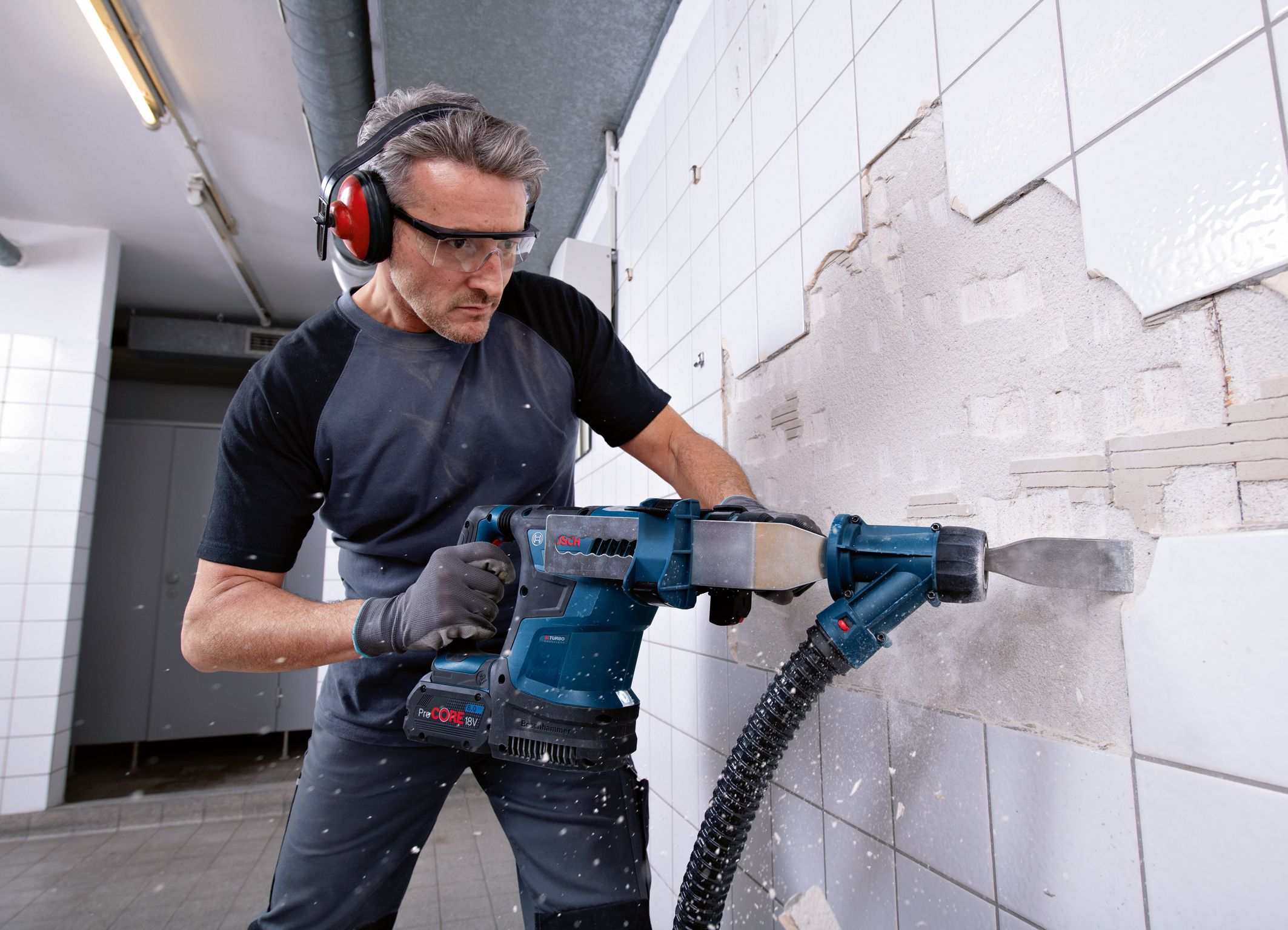 Optimized control and setting via User Interface and connectivity: New Biturbo hammer from Bosch for professionals