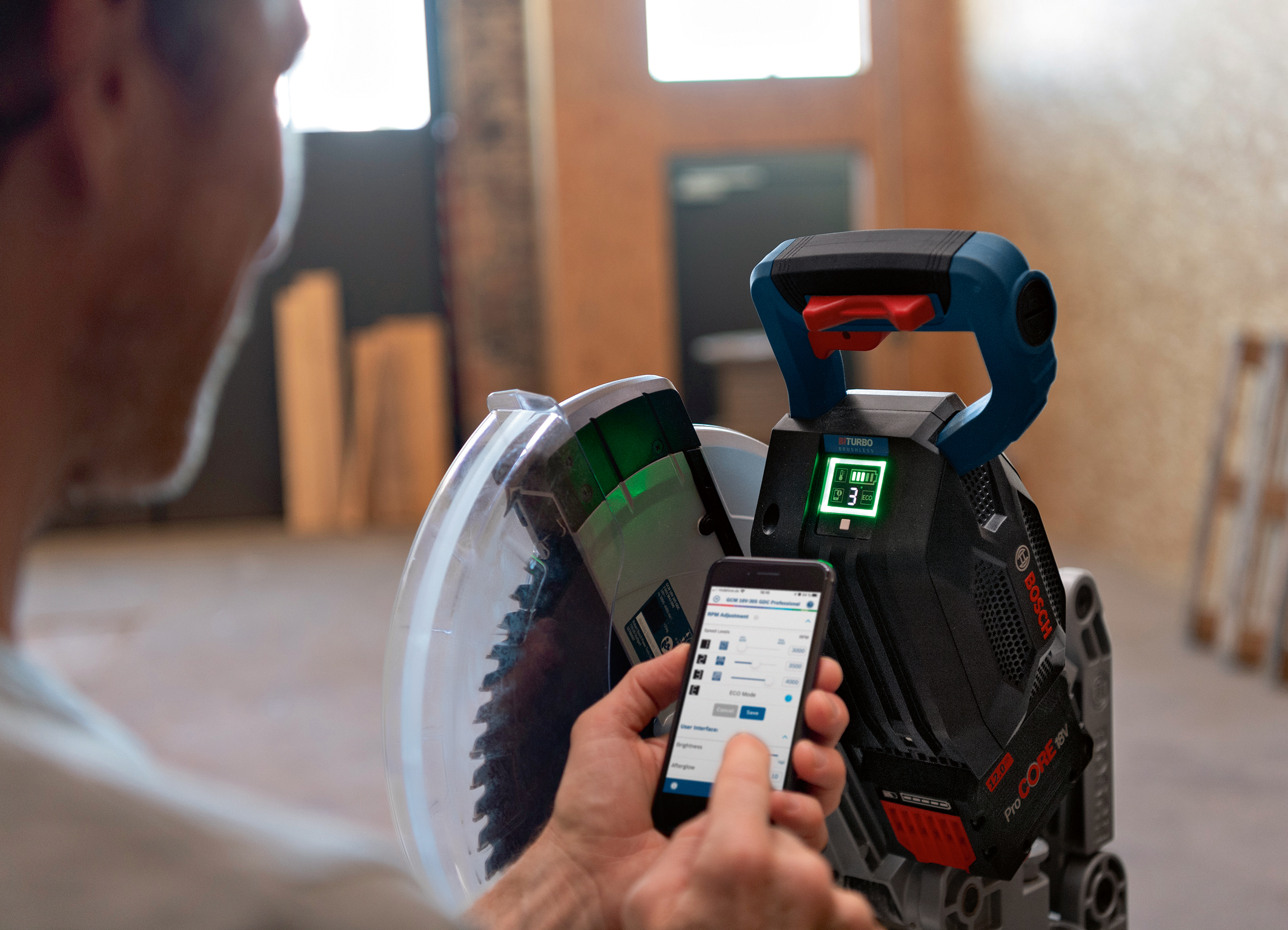 First cordless miter saw with an interactive display and connectivity: Biturbo miter saw from Bosch for professionals