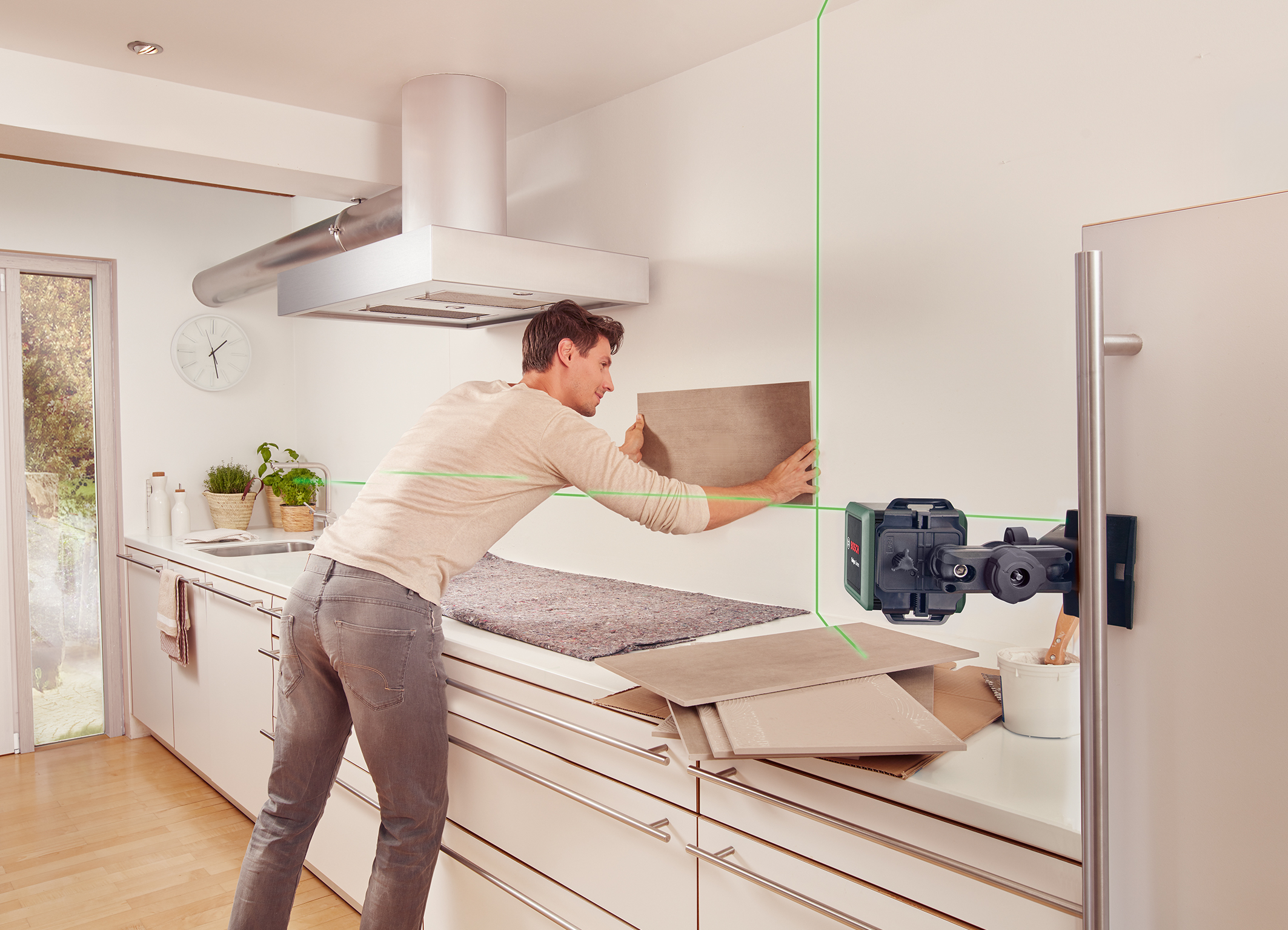 Familiar easy operating concept and even greater precision: New Quigo Green generation from Bosch for DIYers
