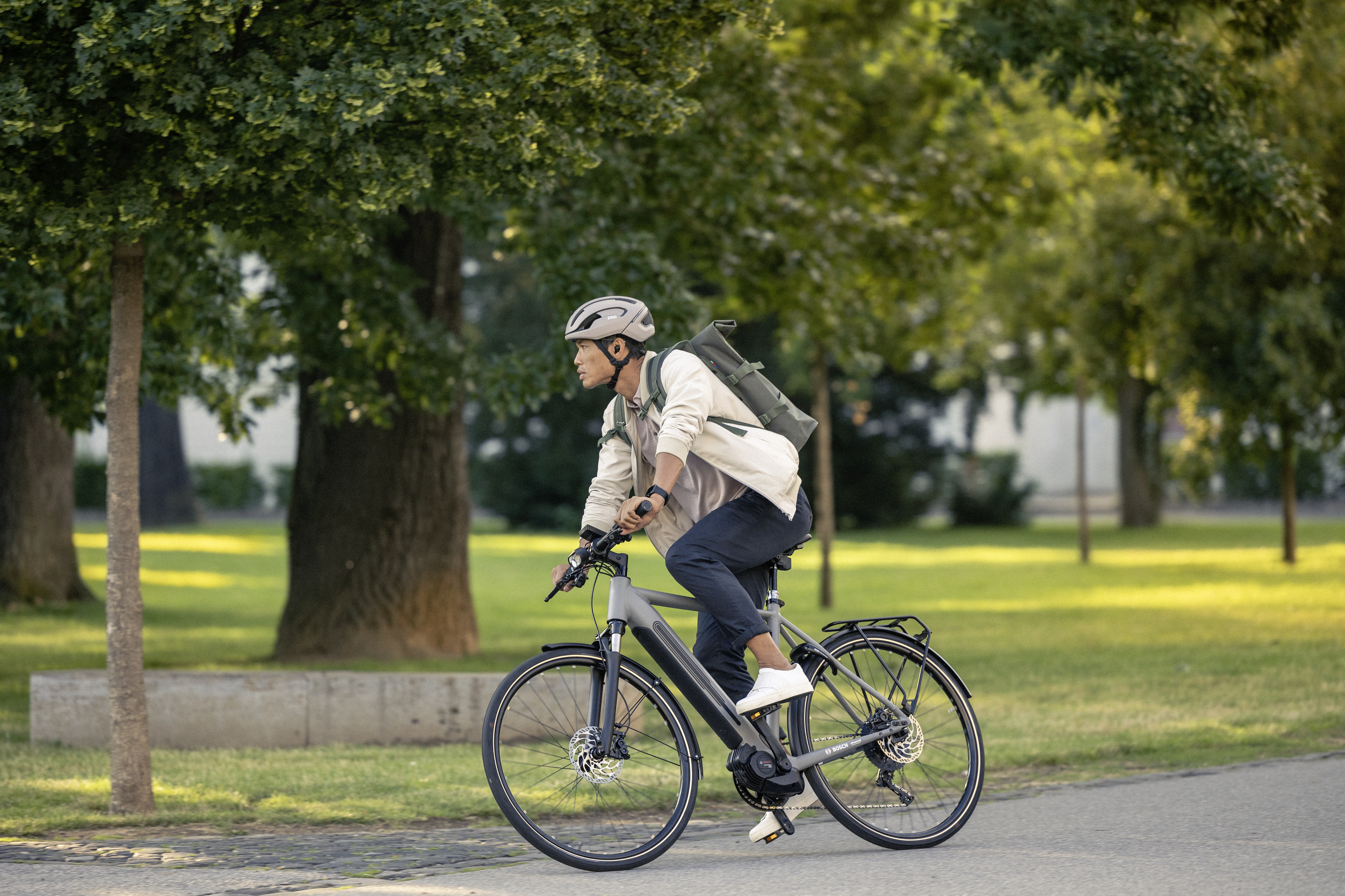 Mit dem eBike lässt sich der Verkehr in der Stadt ebenso entlasten wie das Klima.