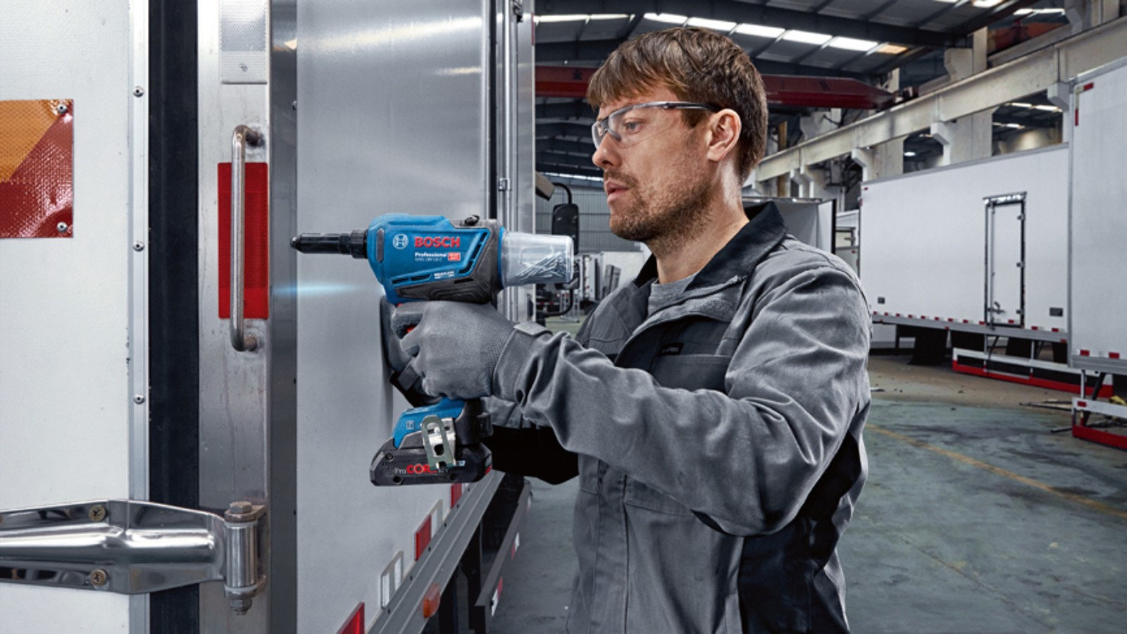 Strong expansion in the ‘Professional 18V System’ First cordless rivet