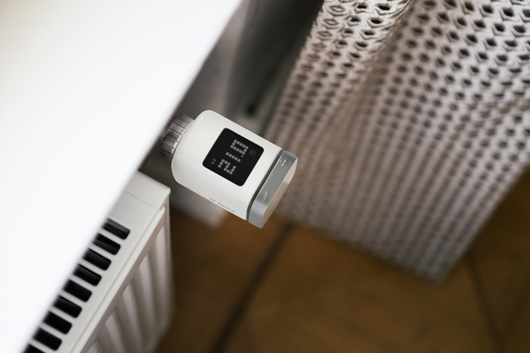 Buy Bosch Smart Home Radiator Thermostat online Worldwide 