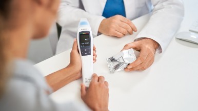 Entzündungsmarker FeNO bei Asthma-Betroffenen einfach und schnell messen 