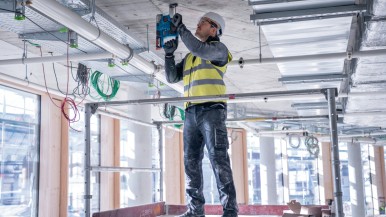 New to the Professional 18V System: Compact professional cordless rotary hammer  ...