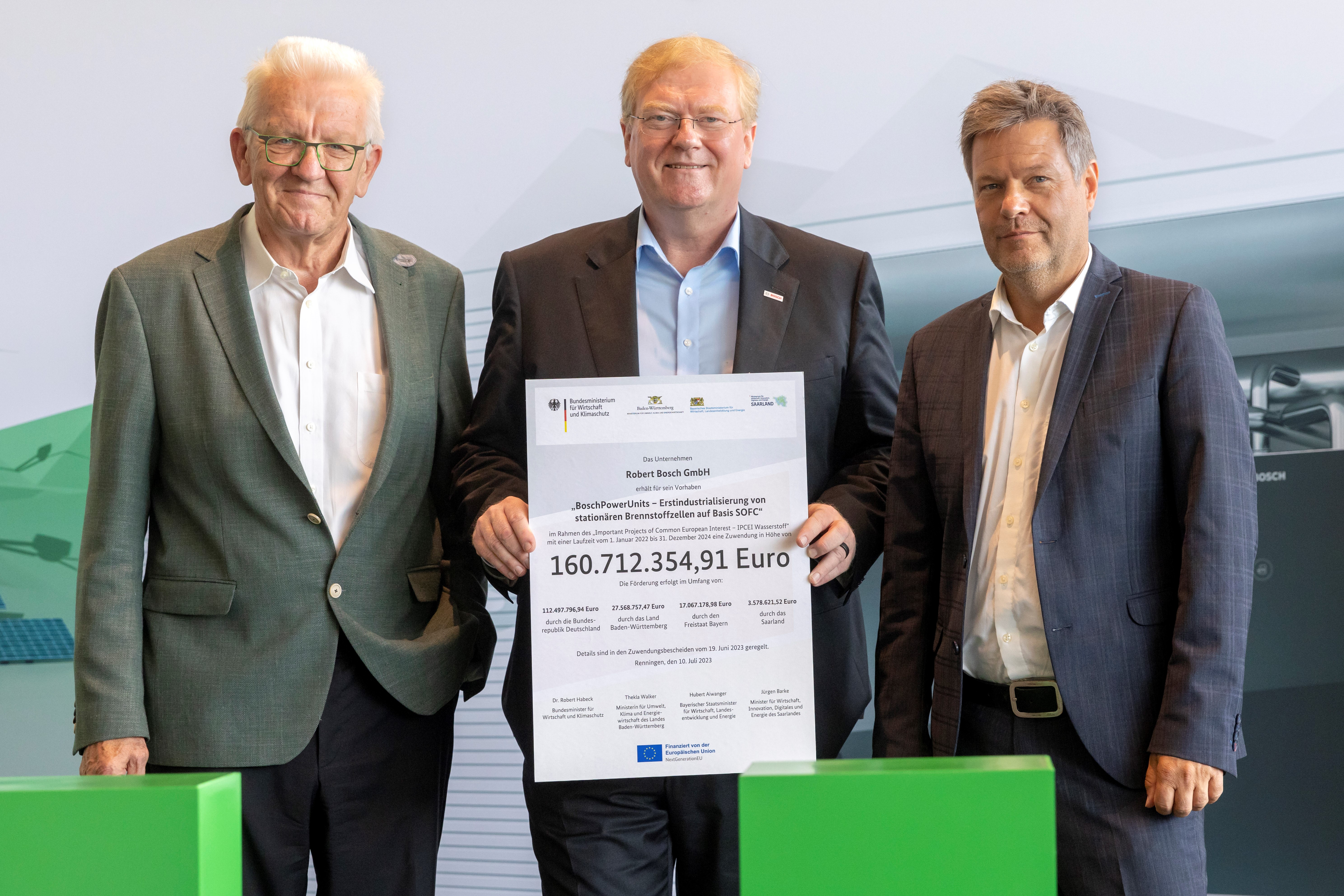 Robert Habeck, federal minister for economic affairs visits Bosch in Renningen.