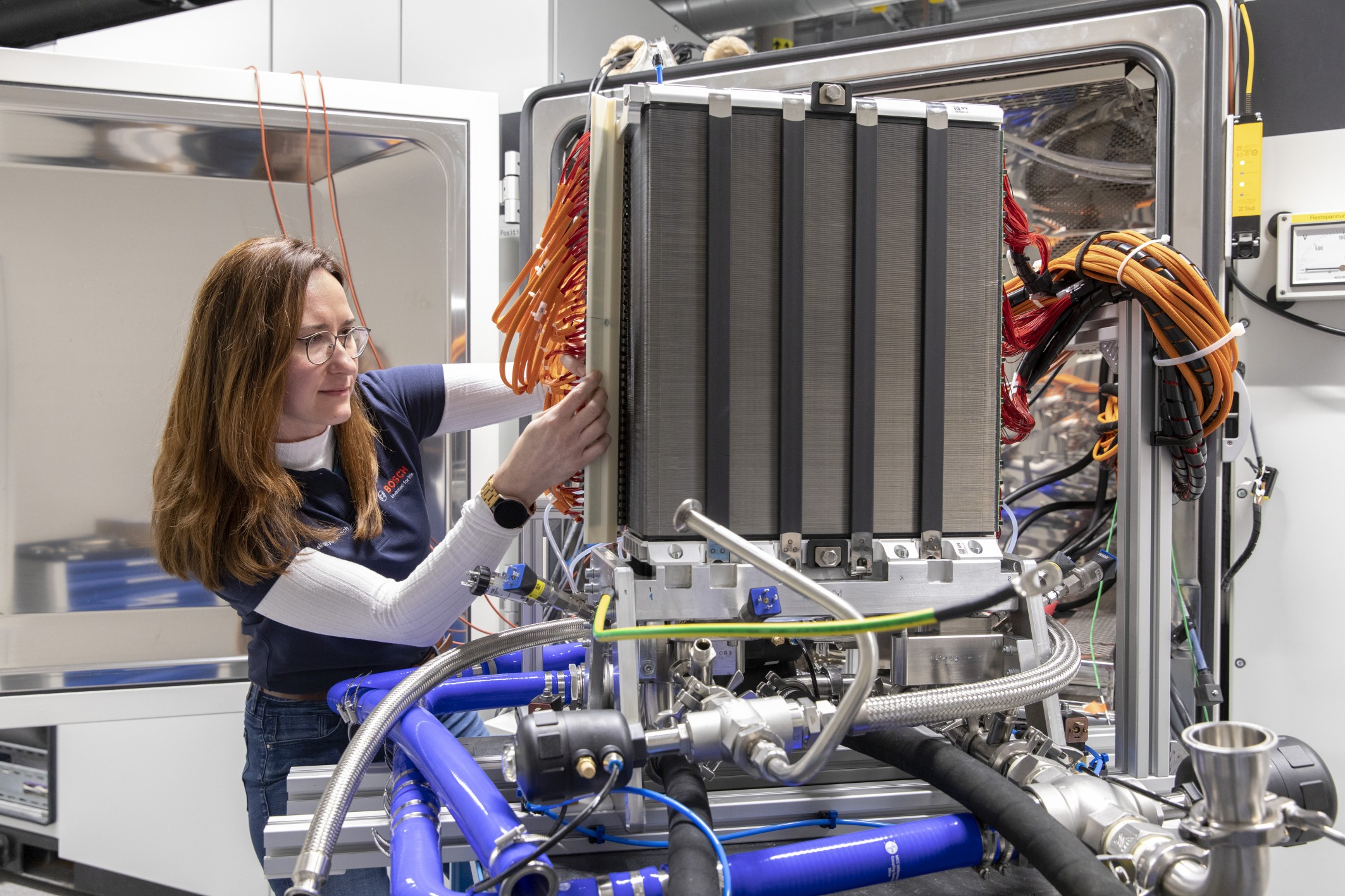 Manufacturing of the Fuel Cell Power Module (FCPM) in the Feuerbach plant