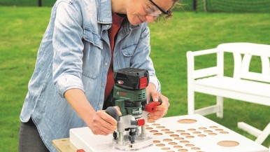 Addition for AdvancedTrimRouter 18V-8 from Bosch: New router plunge base for DIYers