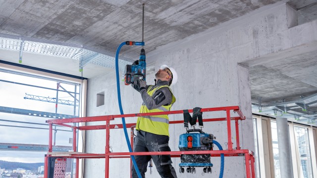 Simple working with low dust levels in the Professional 18V System