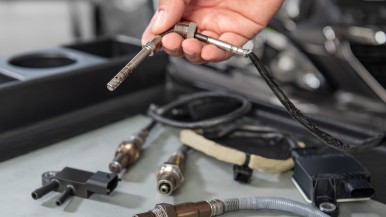 Greater range of exhaust-gas temperature sensors from Bosch 