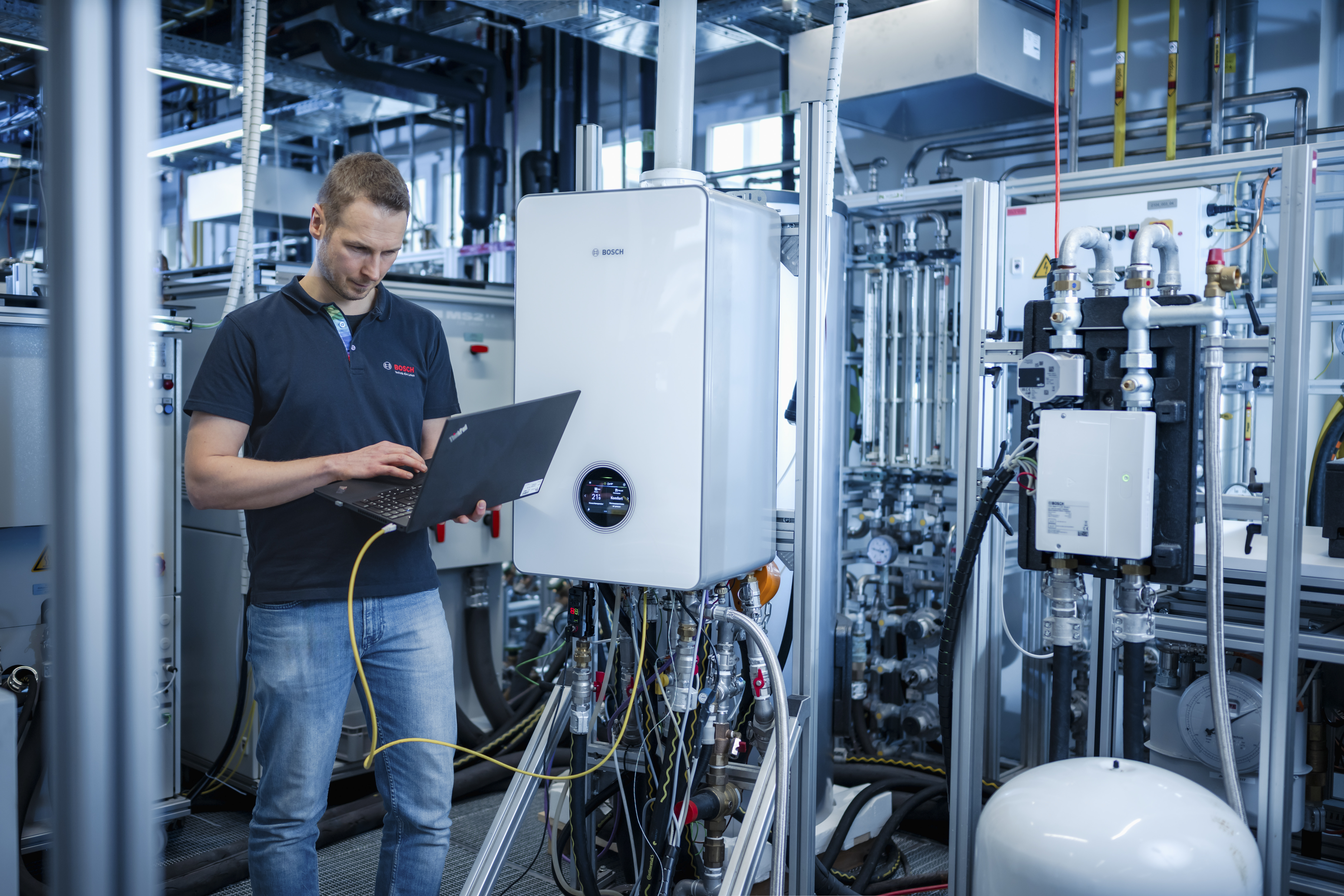 New laboratory with test benches in Wernau